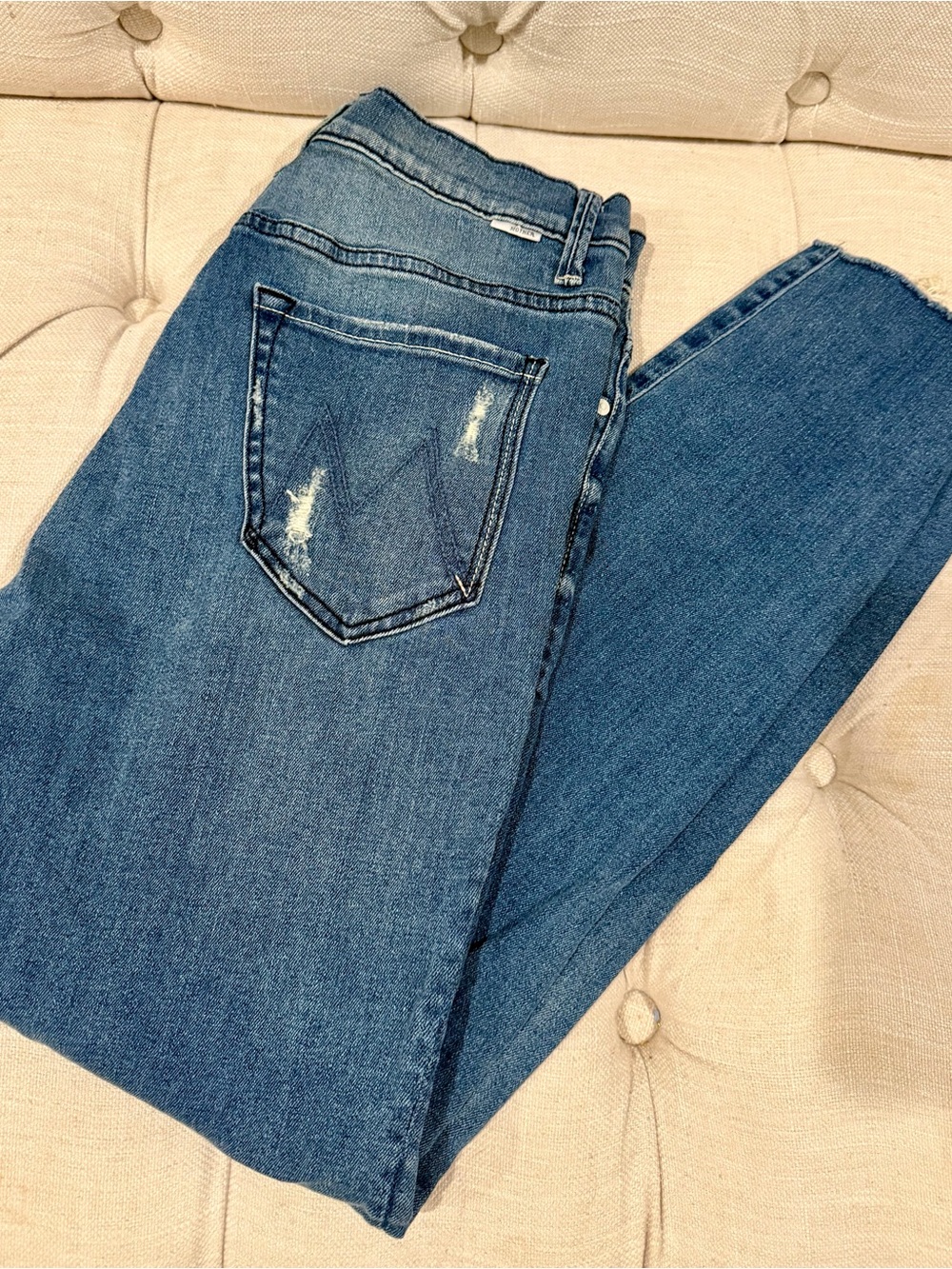 MOTHER The Stunner Ankle (Graffiti Girl) Jeans